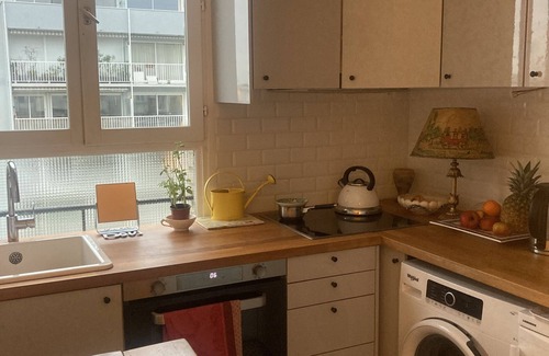 Combat Apartamento | Appartement Deux Pièces Cuisine Très Bien Situé sur une Butte Très Calme