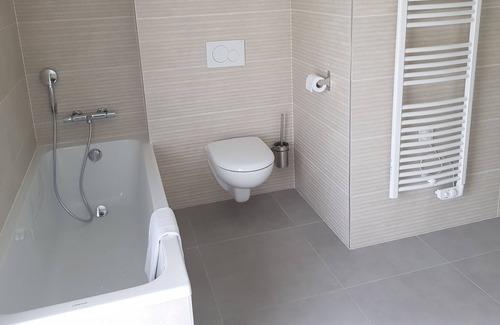 Cessenaz Apartamento | Appartement Duplex Jardin