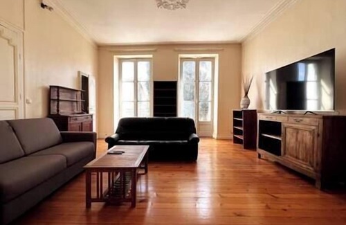 Bourg-sur-Gironde Apartamento | Appartement en coeur de village