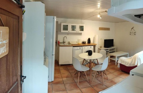 Hyeres Apartamento | appartement en rez de jardin et terrasse ds villa
