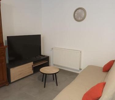 Fourchambault Apartamento | Appartement en rez-de-chaussée