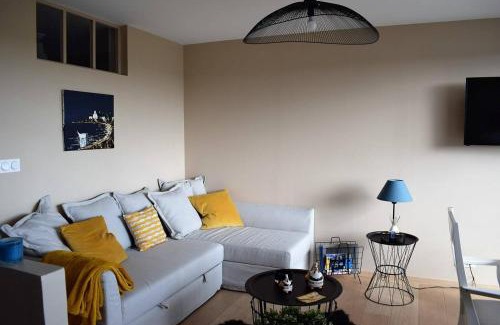 Tregastel Apartamento | Appartement entièrement rénové avec SUPERBE VUE sur la Baie Sainte-Anne à TREGASTEL - Ref 96
