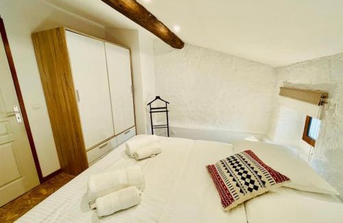 Verdun Apartamento | Appartement F2 "Les Loges" Verdun Centre - Garage motos et vélo, WIFI, Géré par PrestaZen'Services