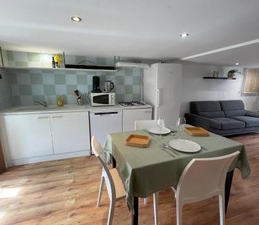 Perigueux Apartamento | Appartement Fa