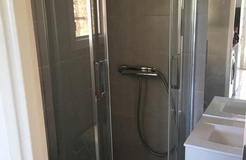 Marseillan Plage Apartamento | Appartement familial 2 pièces cabine en rez-de-chaussée avec terrasse, piscine et proche de la mer - FR-1-326-643