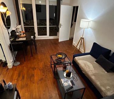 Republique–Point-du-Jour Apartamento | Appartement meublé très bien situé