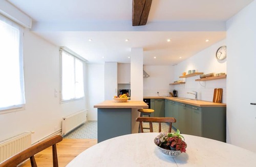 Charleville-Mezieres Apartamento | Appartement Meuse & Mono, en hyper centre