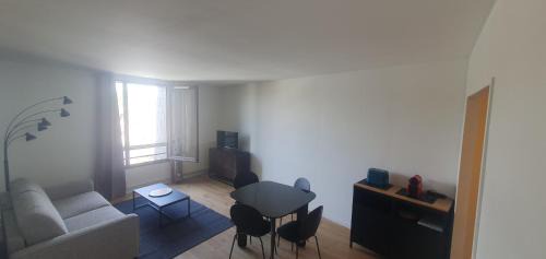 Margny-les-Compiegne Apartamento | Appartement centre ville proximité gare de Compiègne