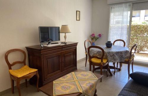 La Bouverie Apartamento | Appartement 2P avec terrasse, piscine et parking privé - Proche plages du Var - FR-1-226A-138