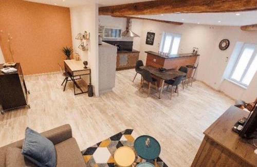 Saint-Just-la-Pendue Apartamento | Appartement chaleureux cosy et climatisé Karine hospitality