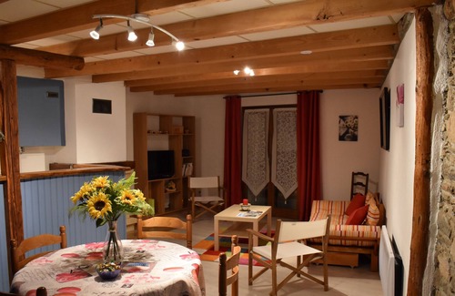 Cier-de-Luchon Apartamento | Appartement Typique