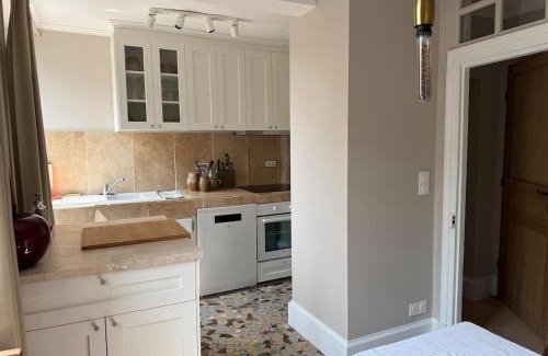 Saint-Pierre-d'Autils Apartamento | Appartement 1er étage dans maison de maître