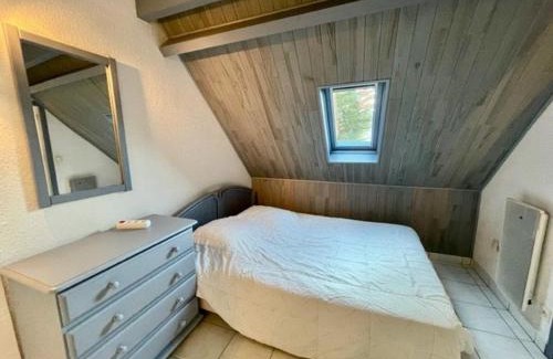 Saint-Pierre-Quiberon Apartamento | Appartement bord de mer à Saint-Pierre-Quiberon avec balcon et garage - FR-1-478-181