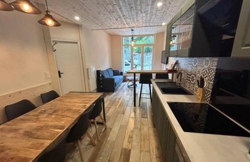 Savignac-les-Ormeaux Apartamento | Appartement charmant à Savignac-les-Ormeaux, 56 m², balcon