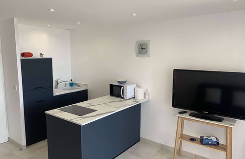 Saint-Mandrier-sur-Mer Apartamento | Appartement vue Mer, Tout Confort, Dans Résidence Avec Piscine, Tennis, Boulodrome.