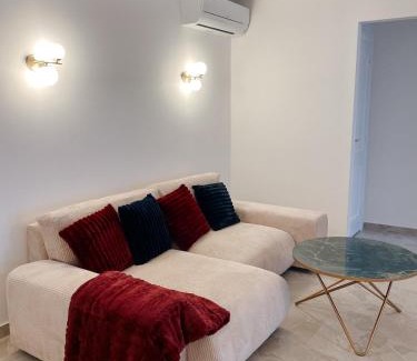 Villefranche-sur-Mer Apartamento | Appartement de luxe climatisé, parking & 2 balcons