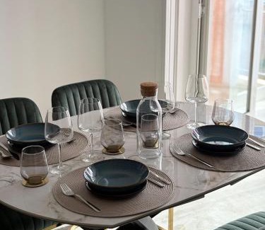 Villefranche-sur-Mer Apartamento | Appartement de luxe climatisé, parking & 2 balcons