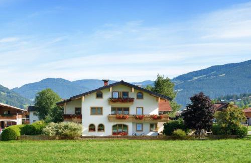 Am Feuersang Apartamento | Appartement-Gästehaus Ursula