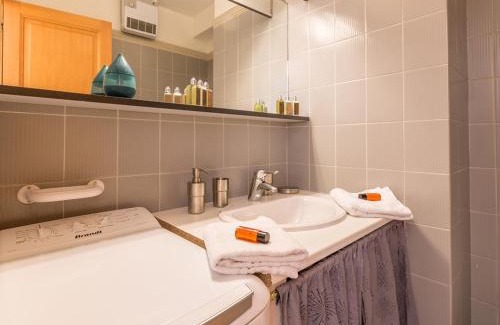 Val-d'Isere Apartamento | Appartement haut de gamme avec Wifi, parking et balcon, au pied des pistes à Val-d'Isère - FR-1-694-151