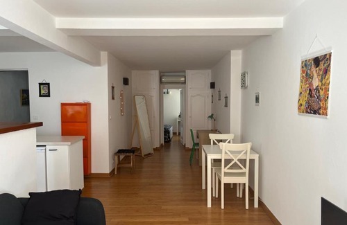 Hyeres City Centre Apartamento | Appartement Hyères - Centre ville 'Parcours des Arts' 1 chambre 2 personnes - Patricia