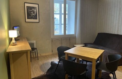 Ax-les-Thermes Apartamento | Appartement Hyper Centre Ax-les-thermes ! Idéalement Placé
