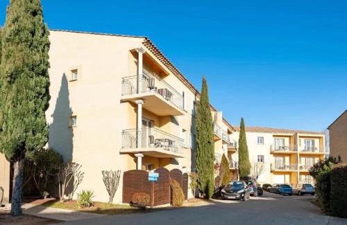Vedene Apartamento | Appartement Indépendant dans le Résid hôtel idéal pour les vacances - séminaires - déplacements pro "L'Evidence du Golf " VEDENE