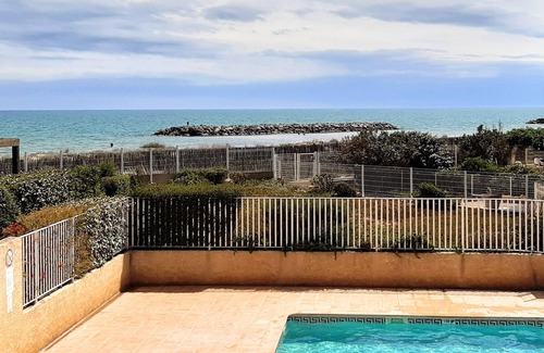 Valras-Plage Apartamento | Appartement les Pieds Dans L'eau