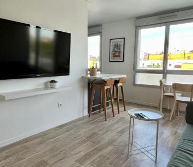 Saint-Denis Apartamento | Appartement Les Portes du Stade