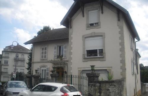 Forges-les-Bains Apartamento | Appartement logis balnéen
