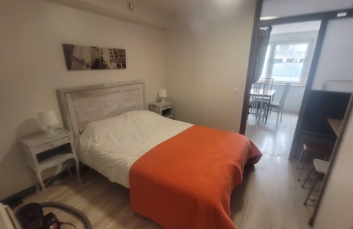 Charency-Vezin Apartamento | Appartement Low-coast