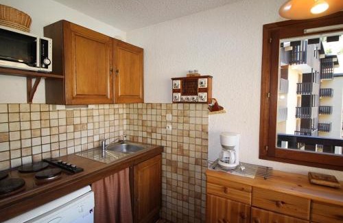 Auris Apartamento | Appartement lumineux 2 pièces cabine, balcon, au pied des pistes - 4 couchages - Auris en Oisans - FR-1-297-75