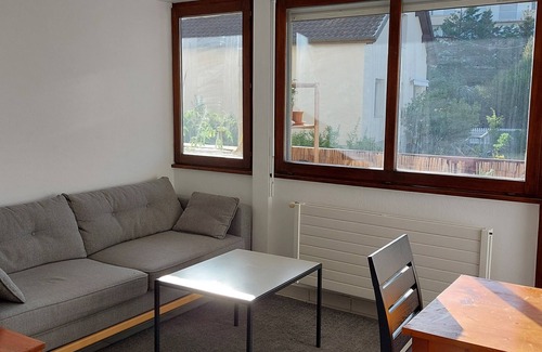 Gaillard Apartamento | Appartement Lumineux au Calme Avec Balcon Tout Proche de Genève