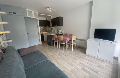 Eaux-Bonnes Apartamento | Appartement lumineux 6 pers, vue ski, Gourette - FR-1-400-141