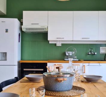Royan Apartamento | Appartement lumineux proche plage et marché, centre-ville accessible à pied parking gratuit inclus I SWEET HOMES LOCATION