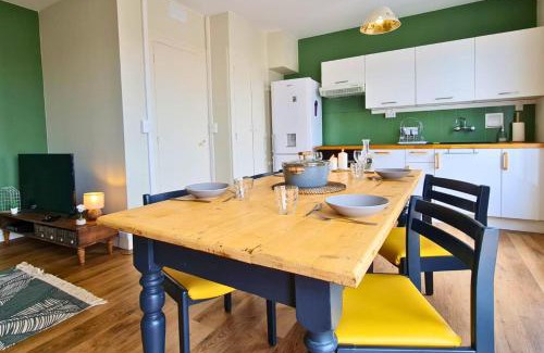 Royan Apartamento | Appartement lumineux proche plage et marché, centre-ville accessible à pied parking gratuit inclus I SWEET HOMES LOCATION