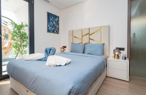 Malabata Apartamento | Appartement luxueux avec piscine - Malabata Hills - Proche de la plage et du célèbre parc Villa Harris - AC, WIFI, IPTV