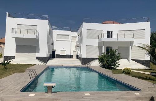 Saly Apartamento | Appartement Luxueux En Résidence vu sur mer à 50 mètres de la plage