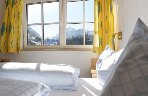 Kaprun Apartamento | Appartement Mühle - including Summercard, Sauna, Kaprun's largest private garden with panoramic view