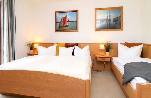 Ostseebad Wustrow Apartamento | Appartement mit Südbalkon und Boddenblick Direkt am Hafen von Wustrow