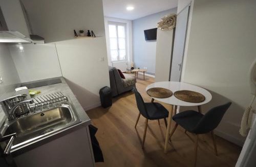 Gien Apartamento | Appartement meublé 8 - 15 min Dampierre - 25 min Belleville - WIFI