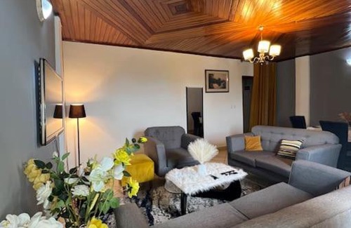 Douala Apartamento | Appartement Meublé au Centre de Bonamoussadi et a 1 min du Restaurant Tchop et Yamo