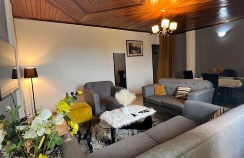 Douala Apartamento | Appartement Meublé au Centre de Bonamoussadi et a 1 min du Restaurant Tchop et Yamo