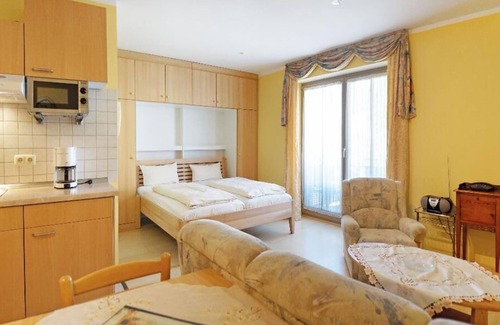Wurding Apartamento | Apartamento con balcón / terraza en una zona rural.