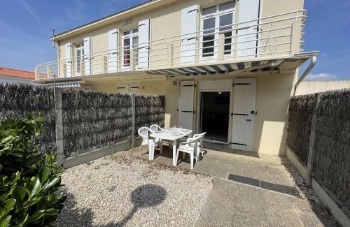 Saint-Jean-de-Monts Apartamento | Appartement Moderne 2 Pièces + Cabine, Terrasse, Proche Plage – Saint-Jean-de-Monts - FR-1-224C-204