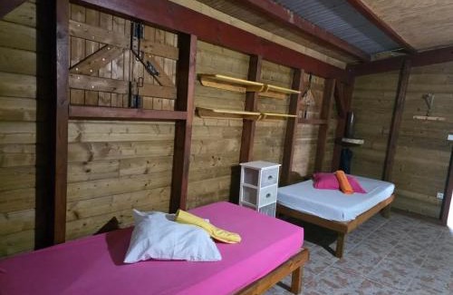 Goyave Apartamento | Appartement moderne à Goyave avec jardin et terrasse