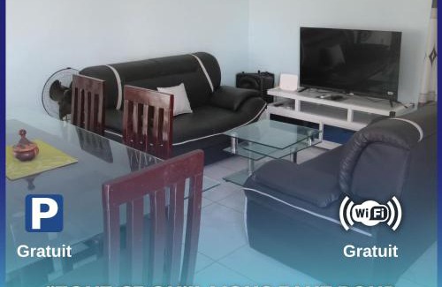 Lome Apartamento | Appartement moderne avec balcon