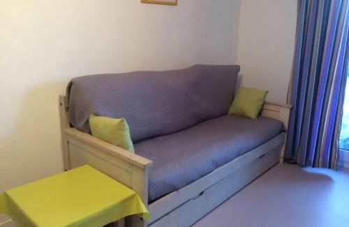 Carnoux-en-Provence Apartamento | Appartement moderne avec vue à Carnoux-en-Provence 26 m², piscine