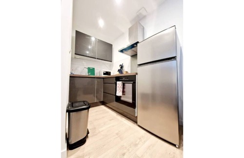 Chateauvert Casa | Appartement Moderne Neuf F2 Centre ville