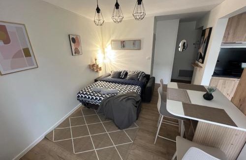 Saint-Florent Apartamento | Appartement moderne Wifi Fibre et Parking privé gratuit avec balcon et ascenseur