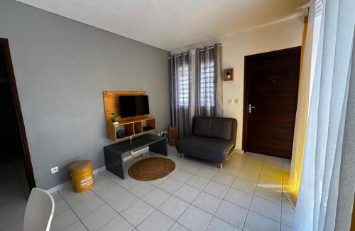 Cayenne Apartamento | Appartement Montabo Zen T2 - Jacuzzi - Jardin - Terasse - Wifi - Clim - Zac hibiscus